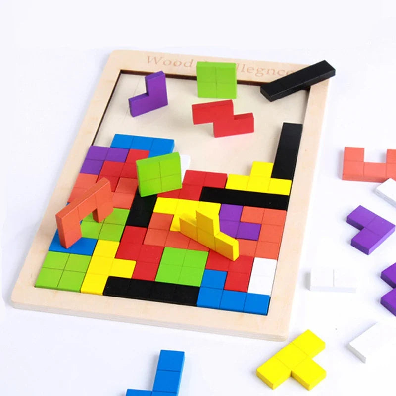 Puzzle 3D de madera diseñado para estimular la lógica, la concentración y el pensamiento de los niños mientras juegan y aprenden.